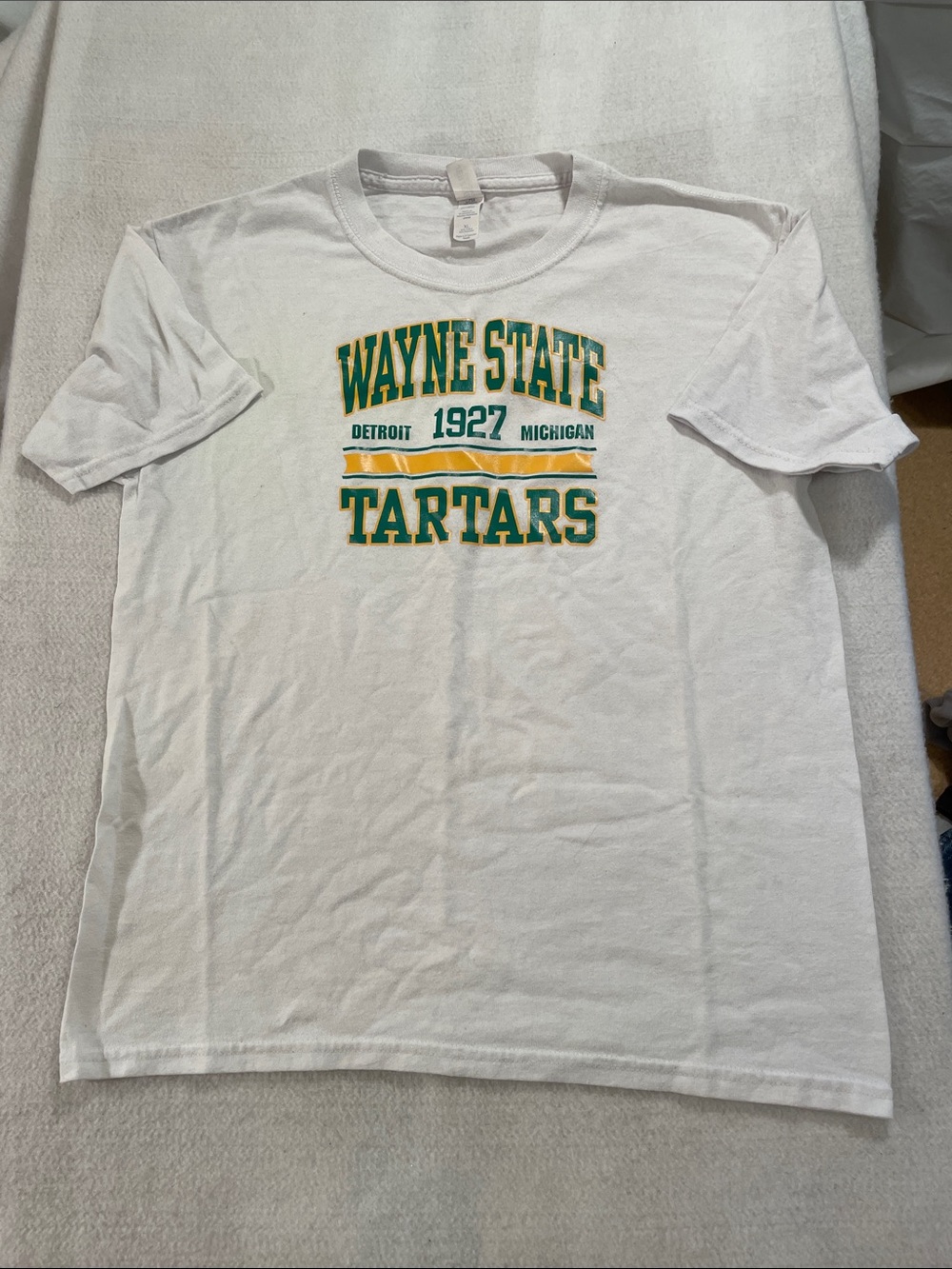 Jerzees White T-Shirt with Green and Gold Wayne State Tartars Print